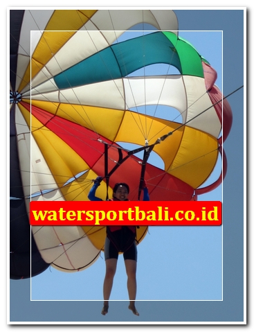 Parasailing Tanjung Benoa Bali